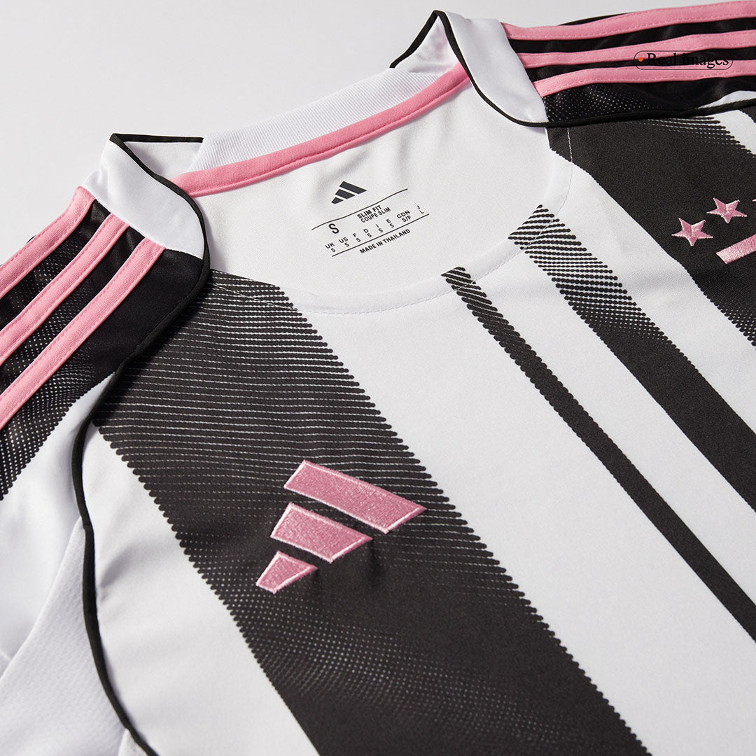Maglia Replica Juventus Casa Uomo 2025/26 - Jeep Visit Detroit Sponsor