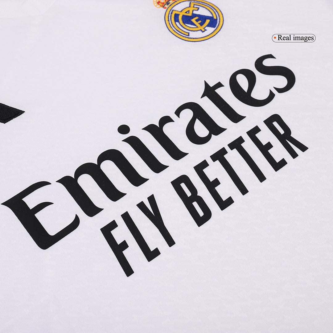Kit Completo Real Madrid Casa Uomo 2024/25 - 3 Pezzi