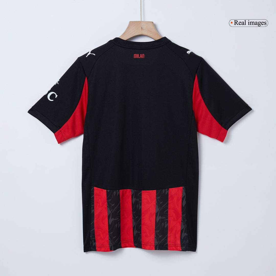 Maglia Replica AC Milan Casa PULISIC #11 Uomo 2025/26