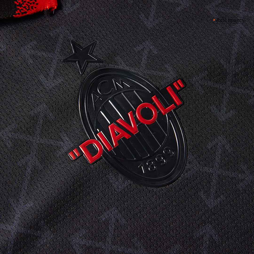 Maglia Replica AC Milan Quarta PULISIC #11 Uomo 2024/25