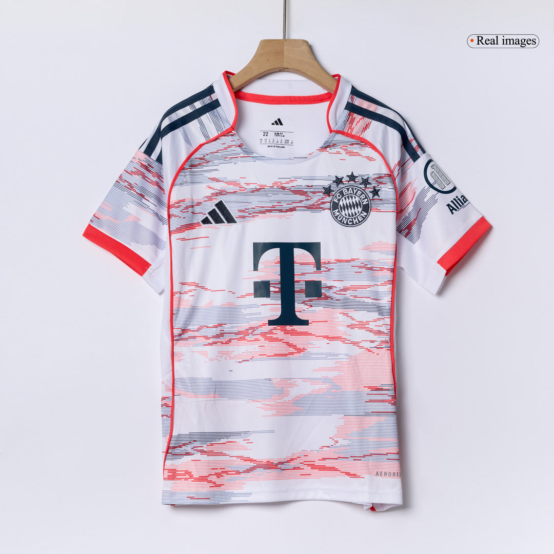 Kit Completo Bambino Bayern Munich Trasferta 2025/26 - 3 Pezzi