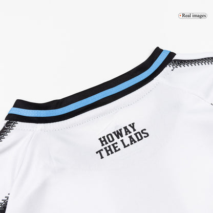 Base Kit Bambino Newcastle United Casa 2025/26 - 2 Pezzi